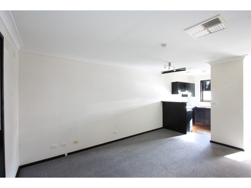 4/2 Banks Avenue, Kooringal NSW 2650