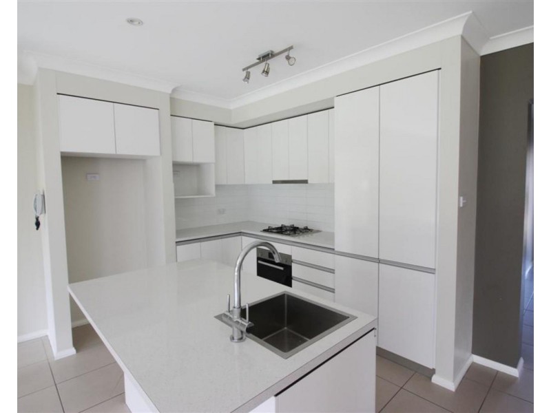 2/7 Clarence Place, Tatton NSW 2650