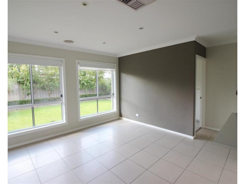 2/7 Clarence Place, Tatton NSW 2650
