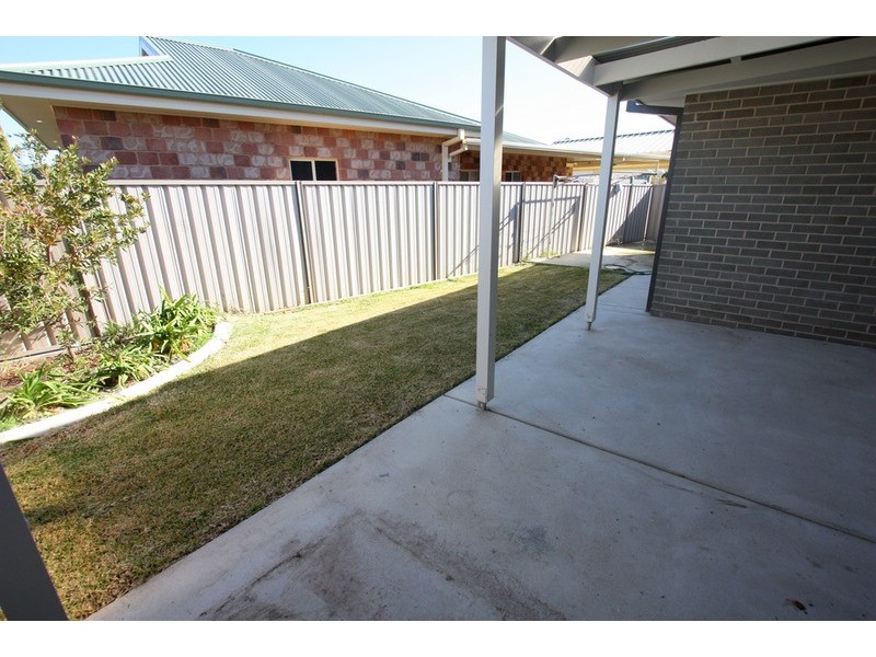 1/53 Jack Avenue, Mount Austin NSW 2650