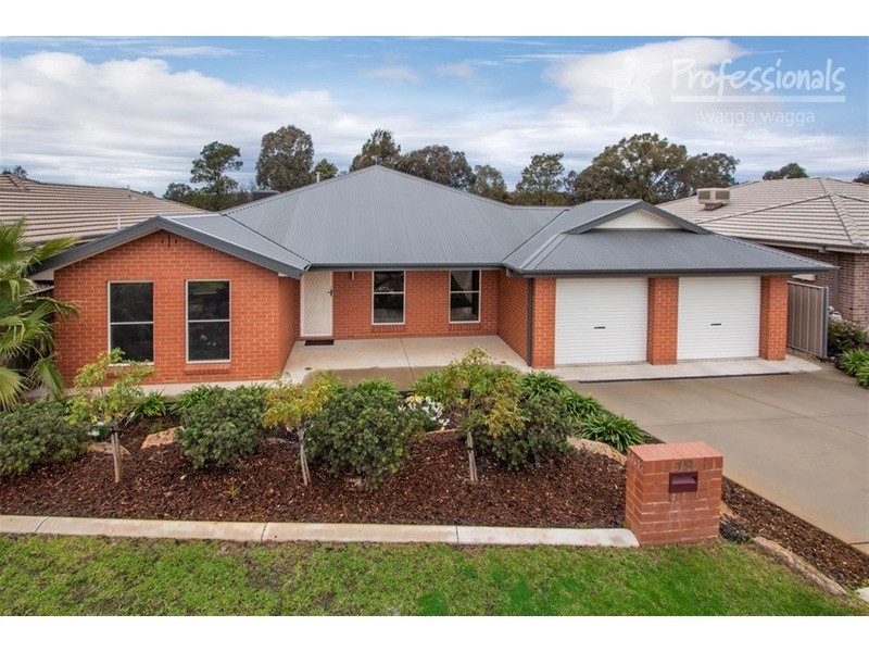 19 Barrima Drive, Glenfield Park NSW 2650