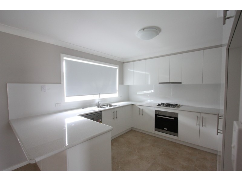 1/6 Mima Street, Glenfield Park NSW 2650