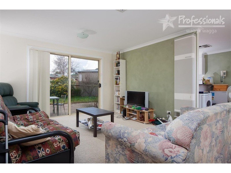 5 Clipper  Way, Estella NSW 2650