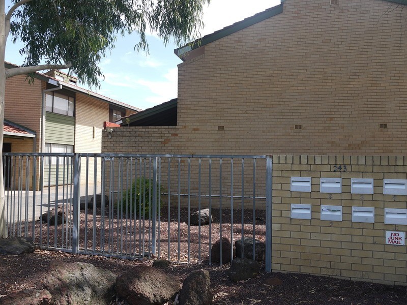 2/241 Edward  Street, Wagga Wagga NSW 2650