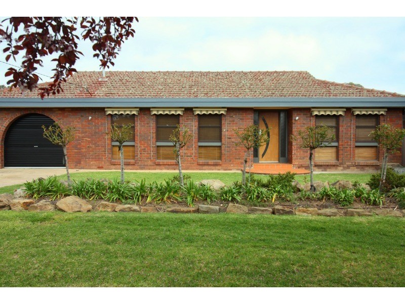 12 Grace Avenue, Wagga Wagga NSW 2650