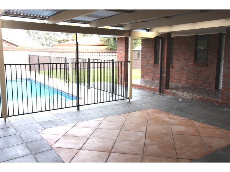 12 Grace Avenue, Wagga Wagga NSW 2650