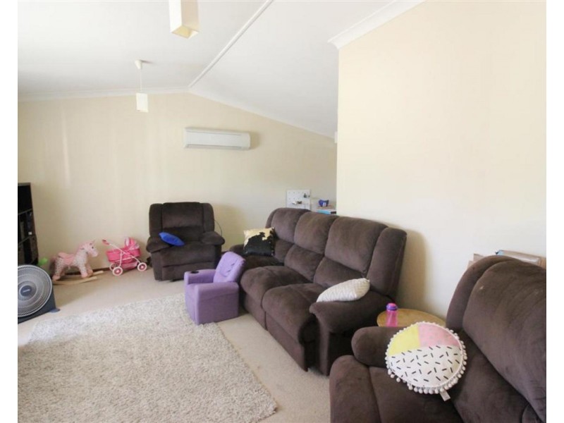 1/5 Budawang Place, Wagga Wagga NSW 2650