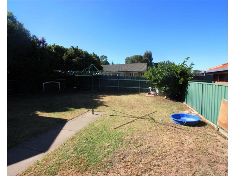 1/5 Budawang Place, Wagga Wagga NSW 2650