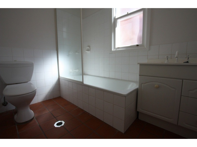66 Best Street, Wagga Wagga NSW 2650