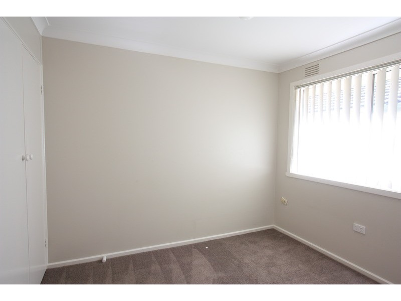 4/5 Joyes Place, Tolland NSW 2650