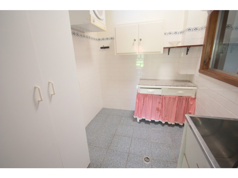 100 The Esplanade, Wagga Wagga NSW 2650