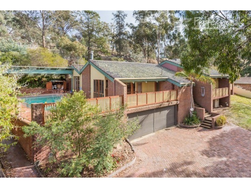 5 Highfield Place, Kooringal NSW 2650
