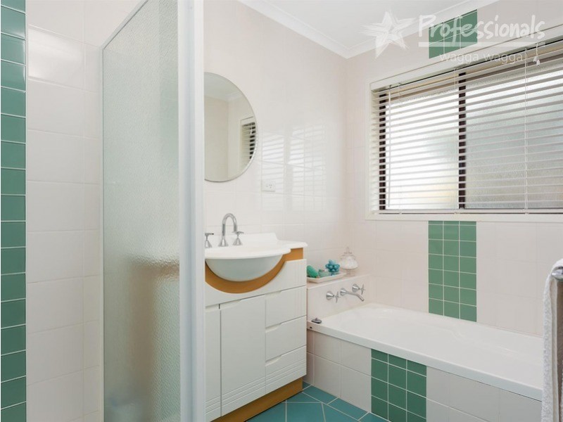 12 Lyons Crescent, Forest Hill NSW 2651