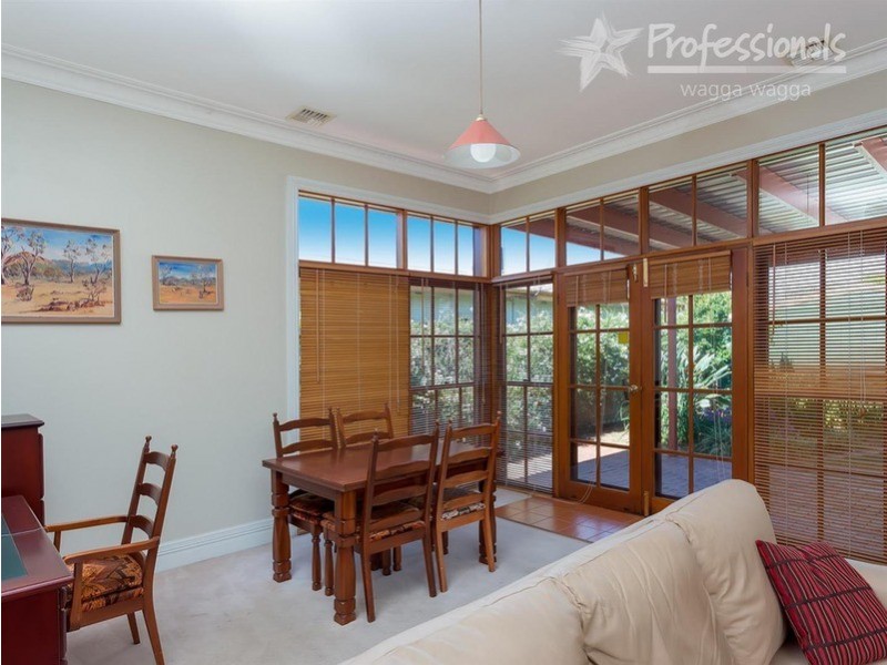 37 Thorne Street, Wagga Wagga NSW 2650