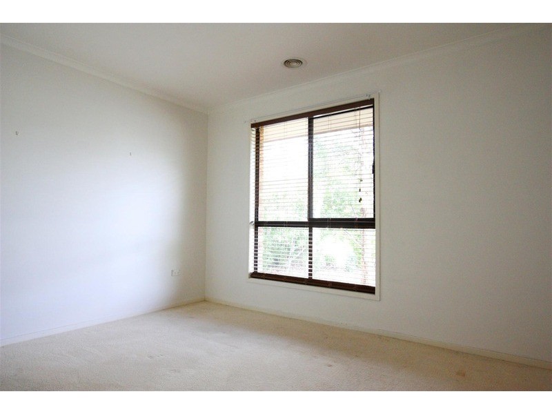 28 Forrest Street, Lake Albert NSW 2650