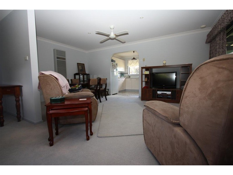25 Doman  Street, Estella NSW 2650