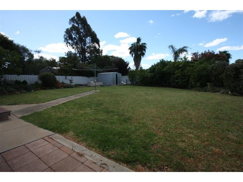 25 Doman  Street, Estella NSW 2650