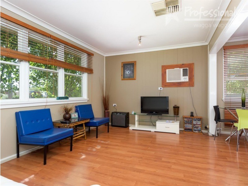 125 Bourke  Street, Mount Austin NSW 2650