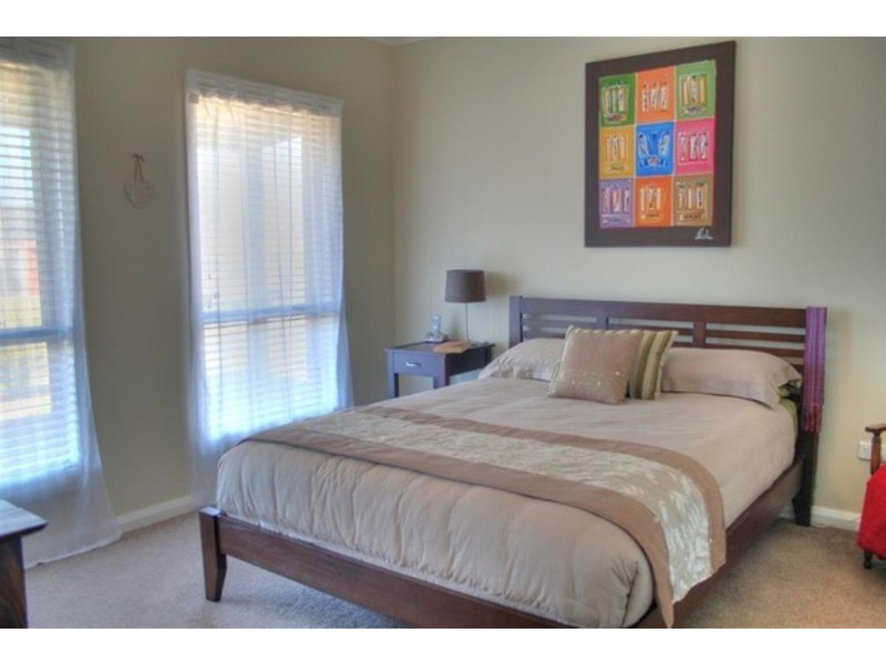 1/19 Walla Street, Glenfield Park NSW 2650