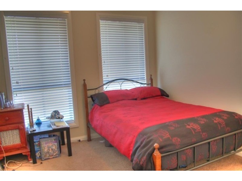 1/19 Walla Street, Glenfield Park NSW 2650