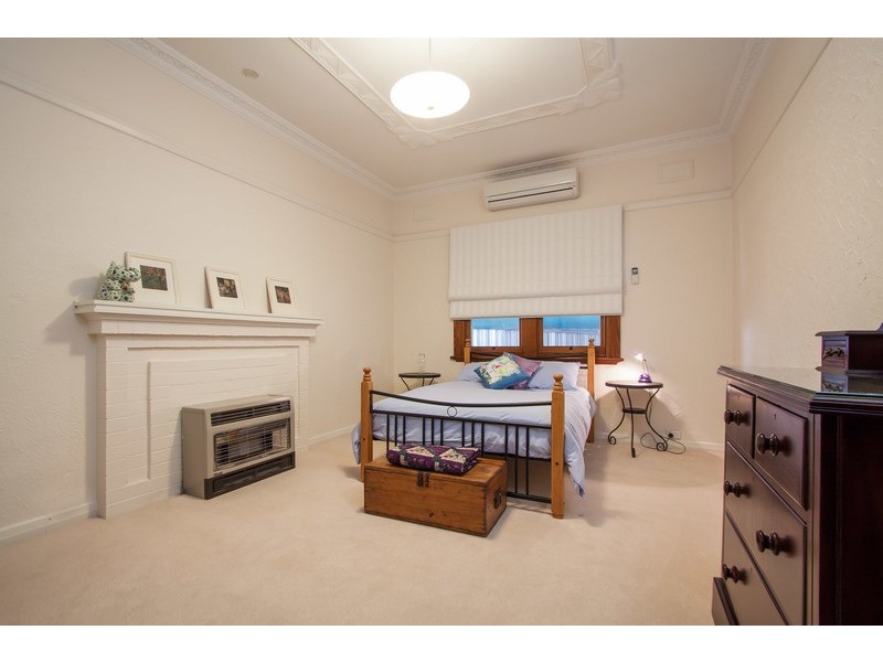 1 Young Street, Wagga Wagga NSW 2650
