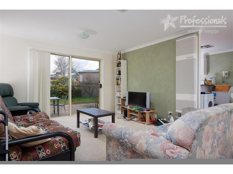 5 Clipper Way, Estella NSW 2650