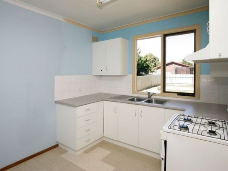 13 Toy Place, Tolland NSW 2650