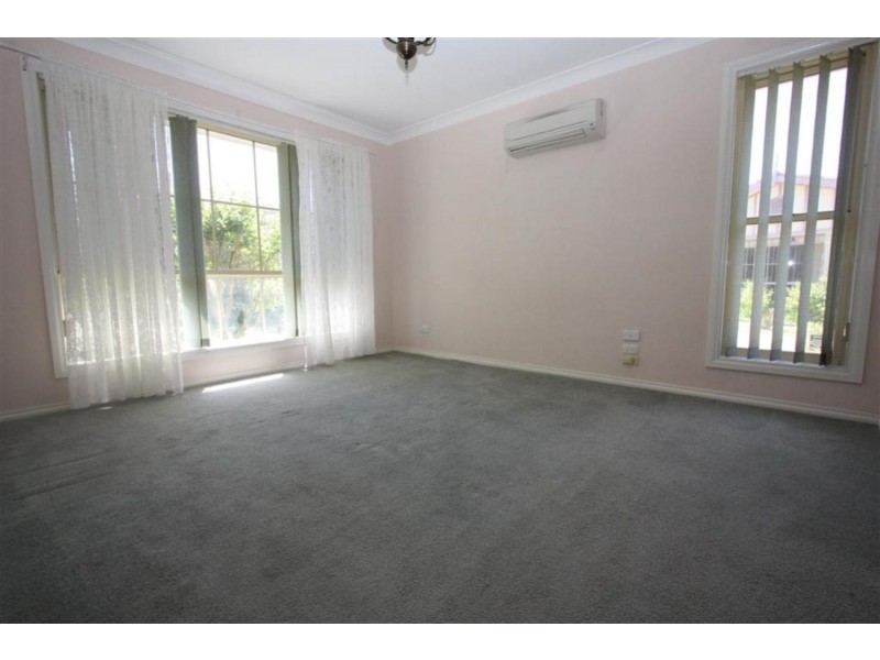 1/5 Minchin Place, Kooringal NSW 2650