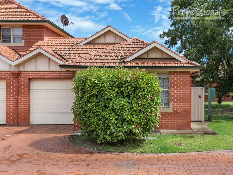 23/11 Crampton  Street, Wagga Wagga NSW 2650