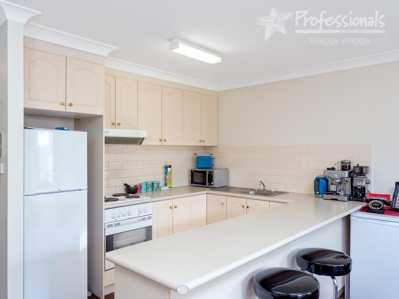 23/11 Crampton  Street, Wagga Wagga NSW 2650