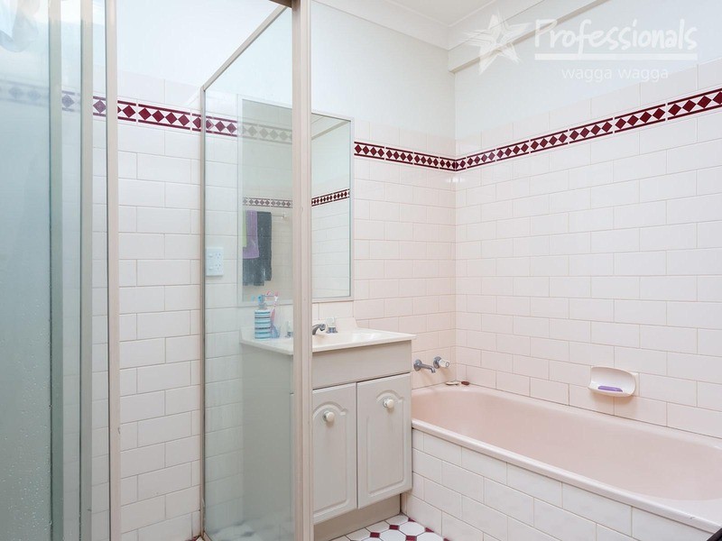 23/11 Crampton  Street, Wagga Wagga NSW 2650