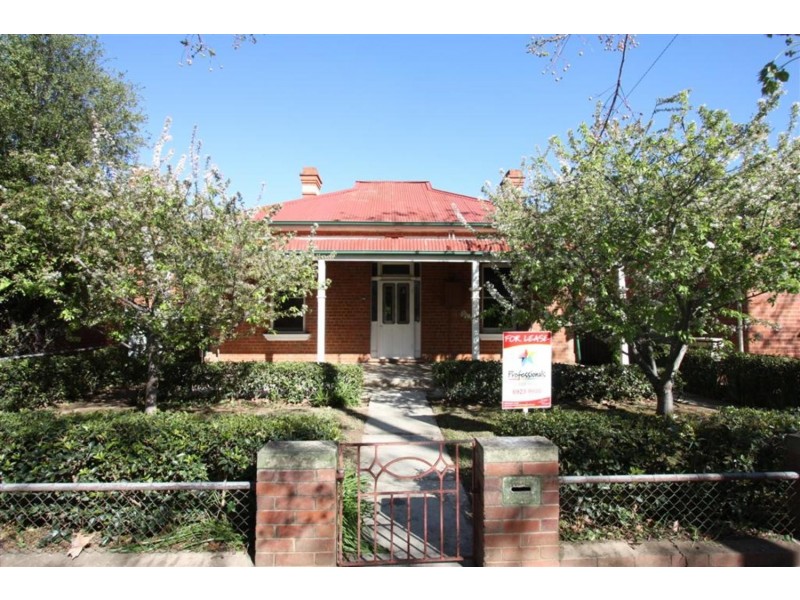 66 Best Street, Wagga Wagga NSW 2650