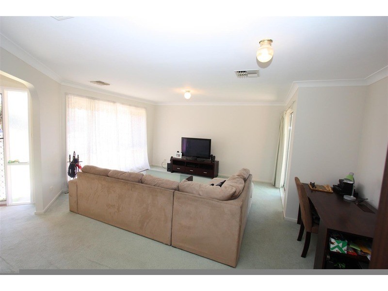 23 Sackville Drive, Forest Hill NSW 2651