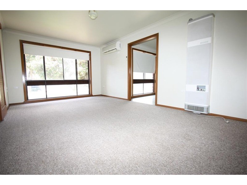 16 Wren Street, Wagga Wagga NSW 2650