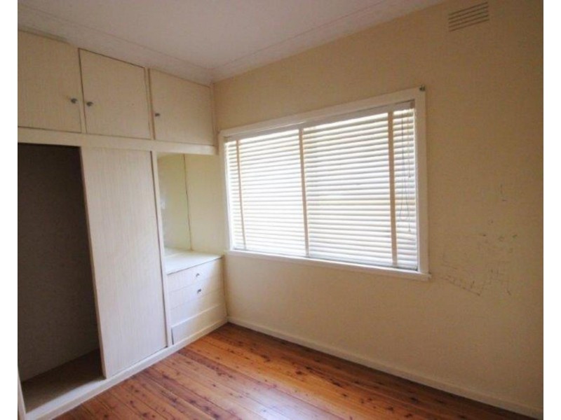 7 Beltana Avenue, Mount Austin NSW 2650