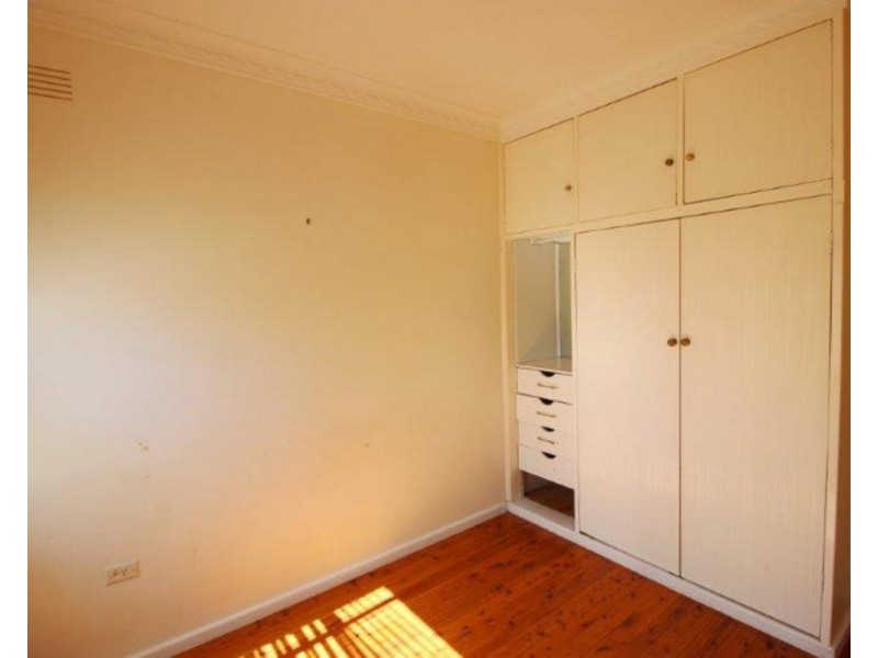 7 Beltana Avenue, Mount Austin NSW 2650