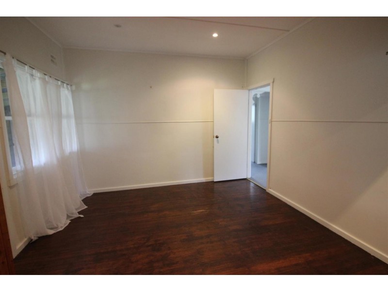 146 Fernleigh Road, Mount Austin NSW 2650