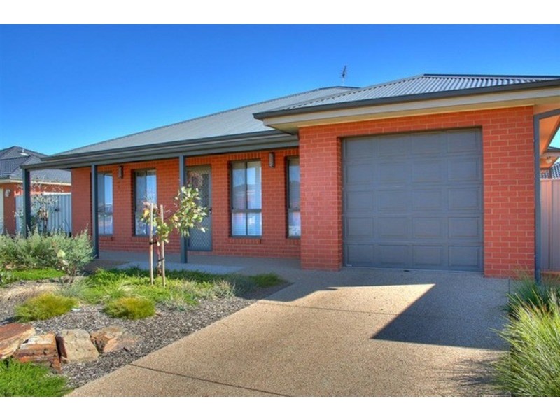 1/19 Walla Street, Wagga Wagga NSW 2650