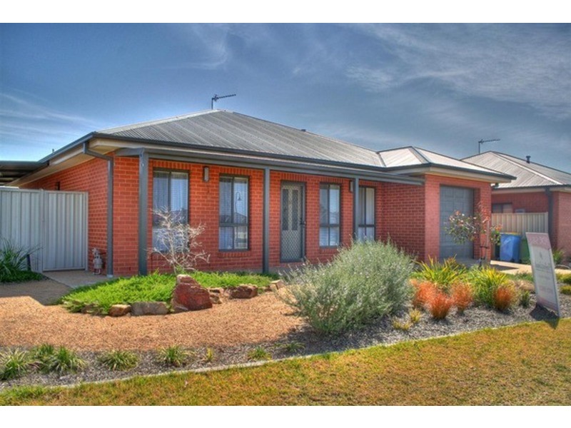 1/19 Walla Street, Wagga Wagga NSW 2650