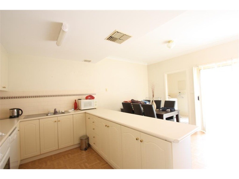 8/11 Crampton Street, Wagga Wagga NSW 2650