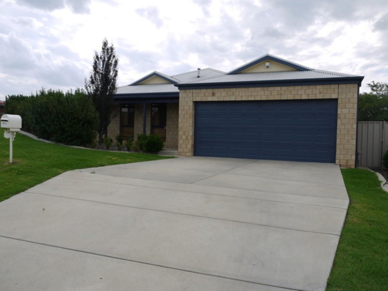 2/1 Bradfield Place, Wagga Wagga NSW 2650