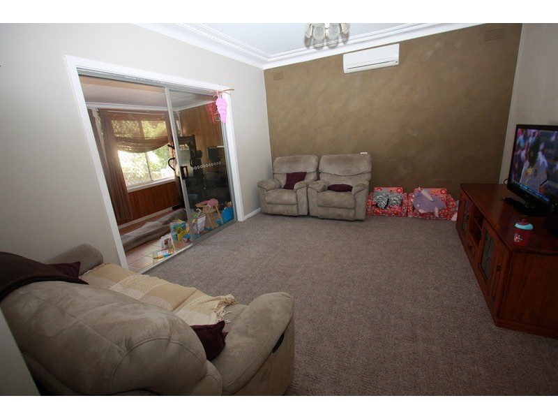 10 Nilma Avenue, Wagga Wagga NSW 2650