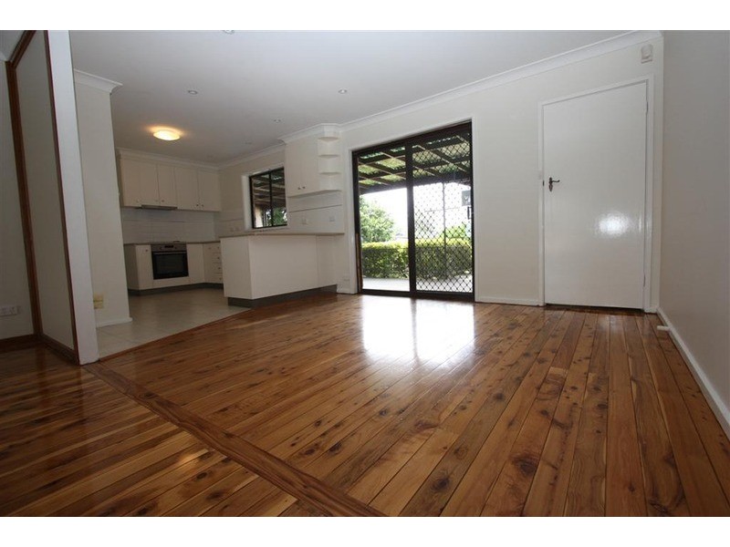 87 Leavenworth Drive, Wagga Wagga NSW 2650