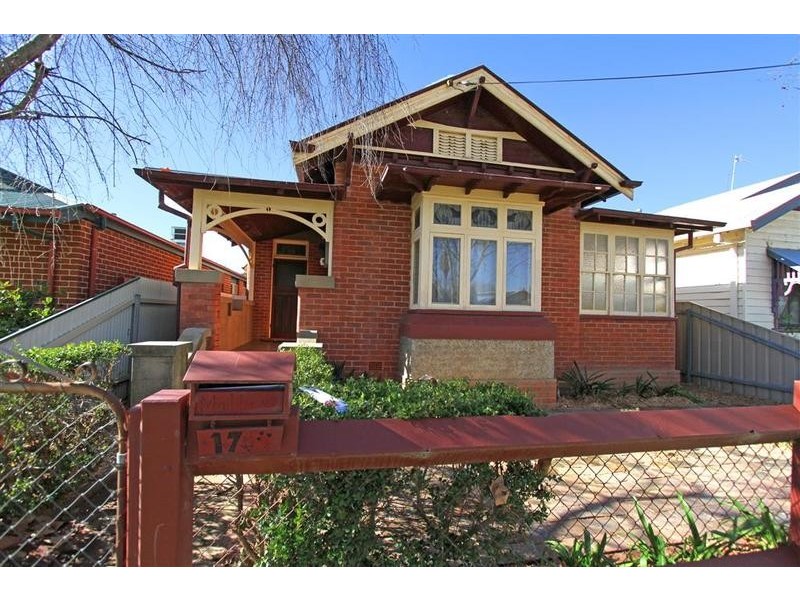 17 Albert Street, Wagga Wagga NSW 2650