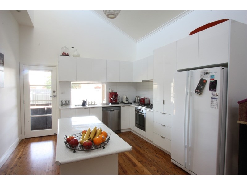 32 Broad Street, Wagga Wagga NSW 2650