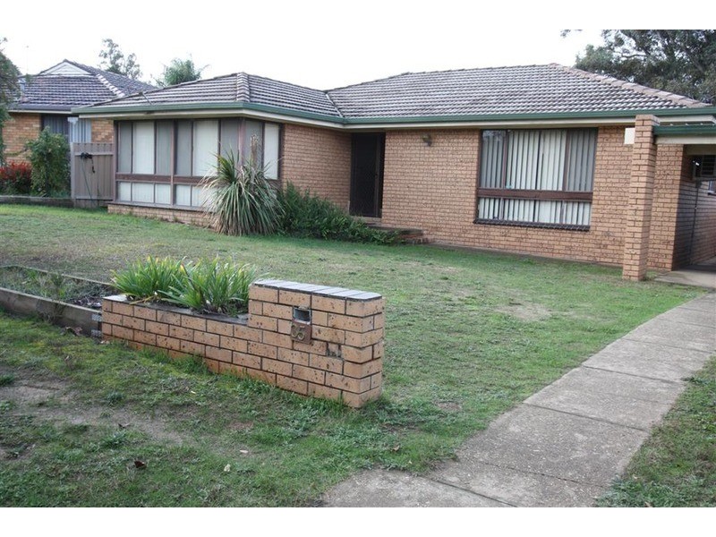 35 Walana Crescent, Wagga Wagga NSW 2650