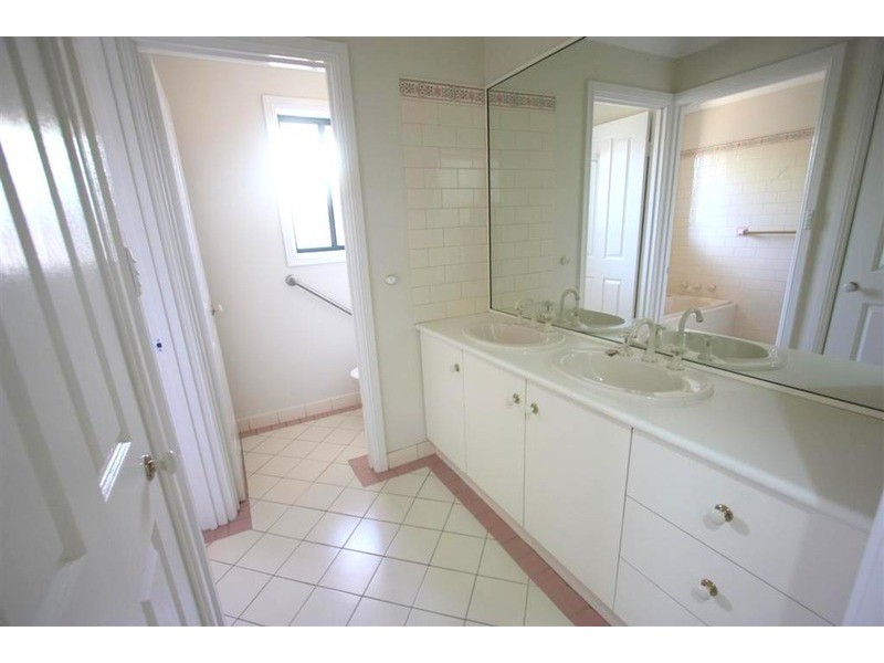 25 Vesty Street, Wagga Wagga NSW 2650