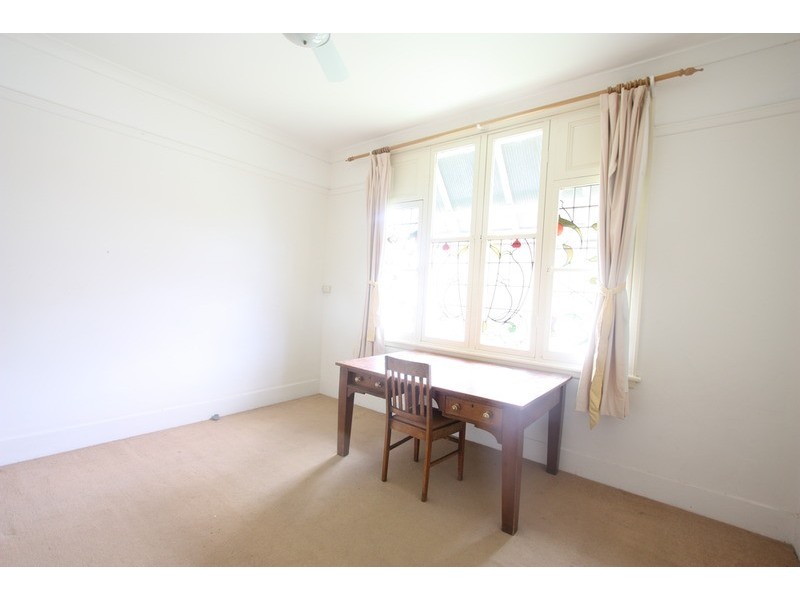 90 Crampton Street, Wagga Wagga NSW 2650