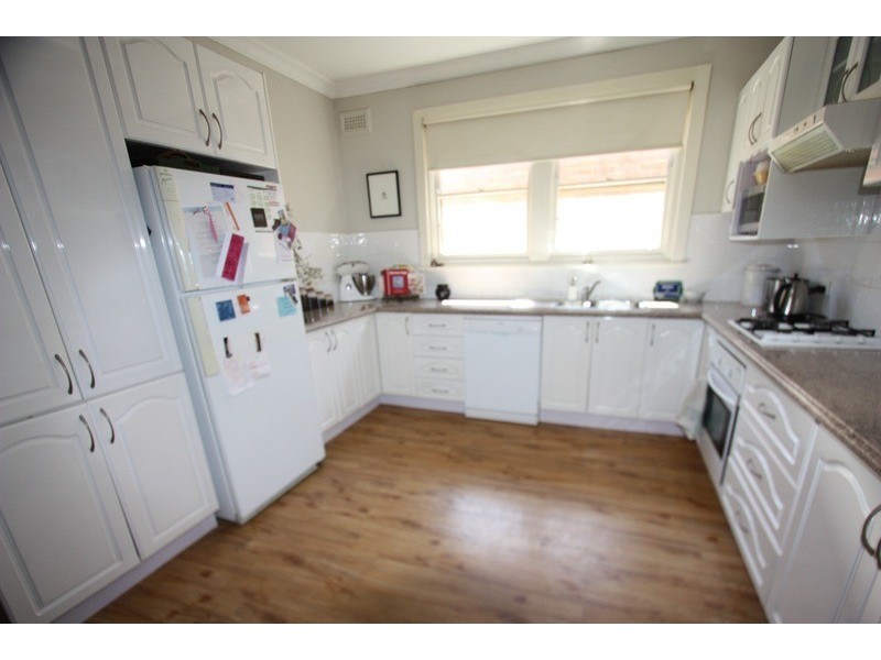 13 Urana Street, Wagga Wagga NSW 2650