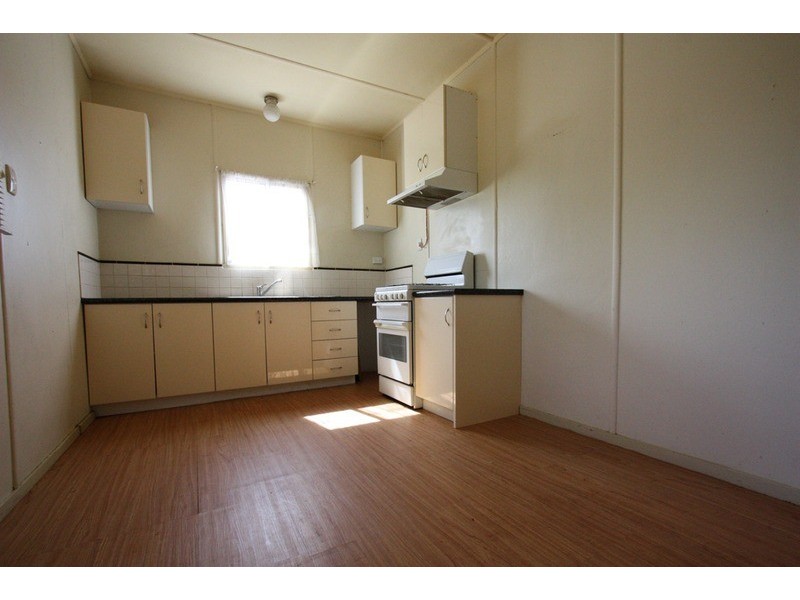 154 Macleay Street, Wagga Wagga NSW 2650